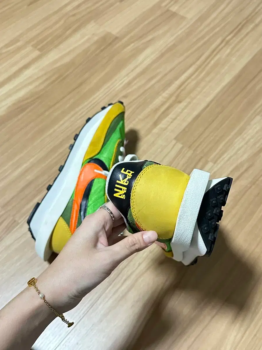 thumbnail-7